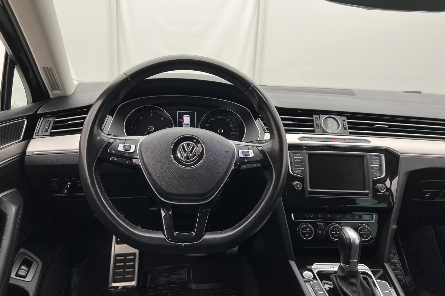 Volkswagen Passat Alltrack TDI 4M 190hk Värmare Kamera Drag