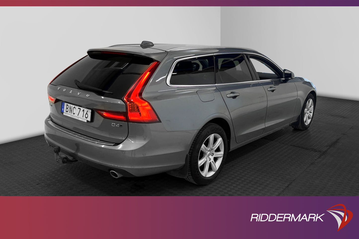 Volvo V90 D4 AWD 190hk Advanced VOC Värm Kamera Drag Skinn