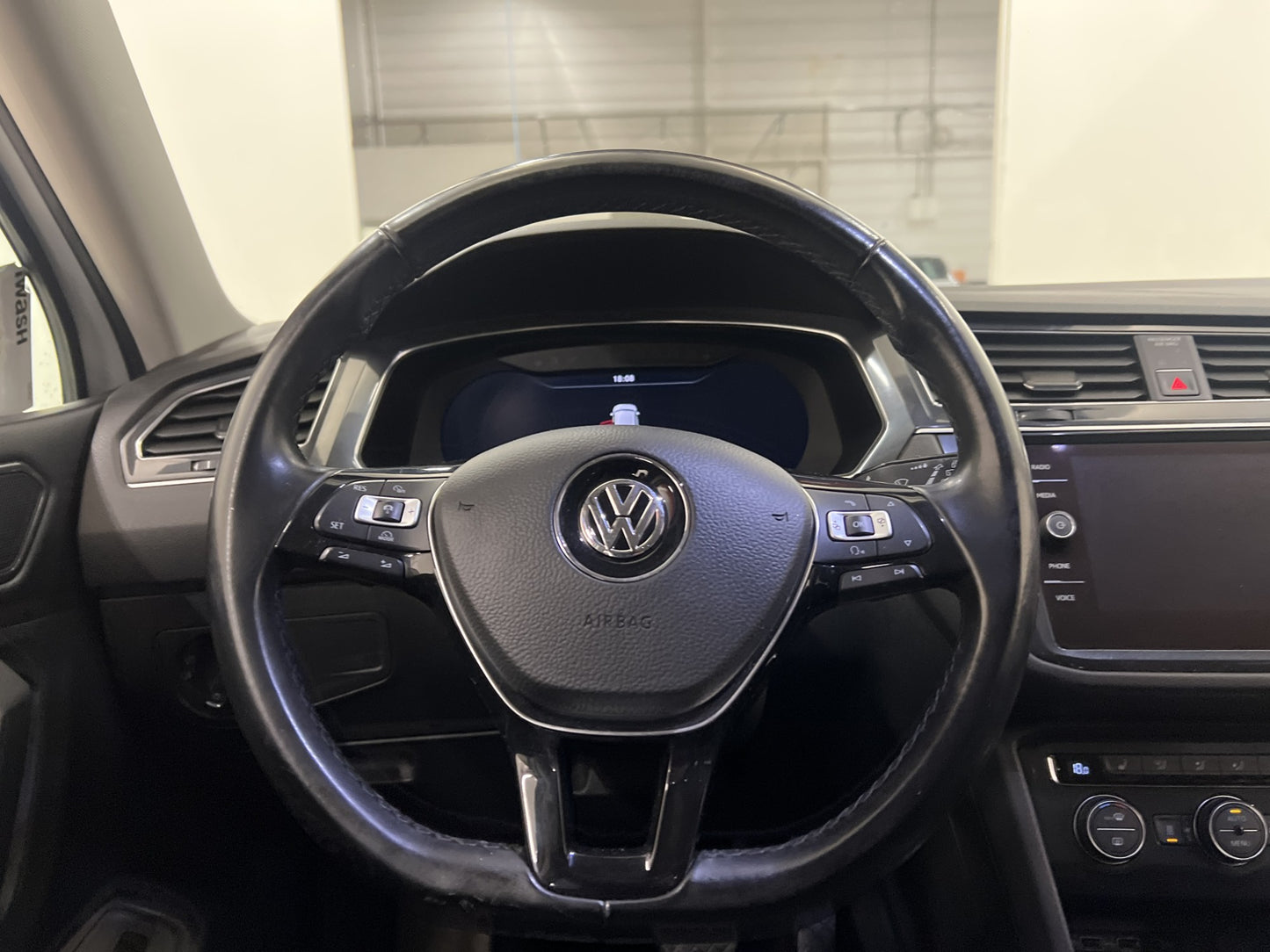 Volkswagen Tiguan Allspace 2.0 TDI 4M 7-Sits Cockpit D-Värm