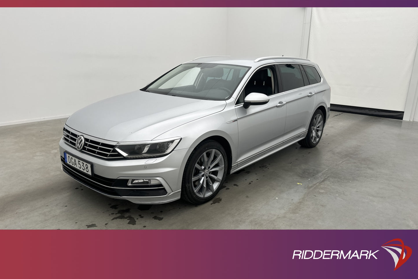 Volkswagen Passat TDI 4M 190hk R-Line Värmare Kamera Drag