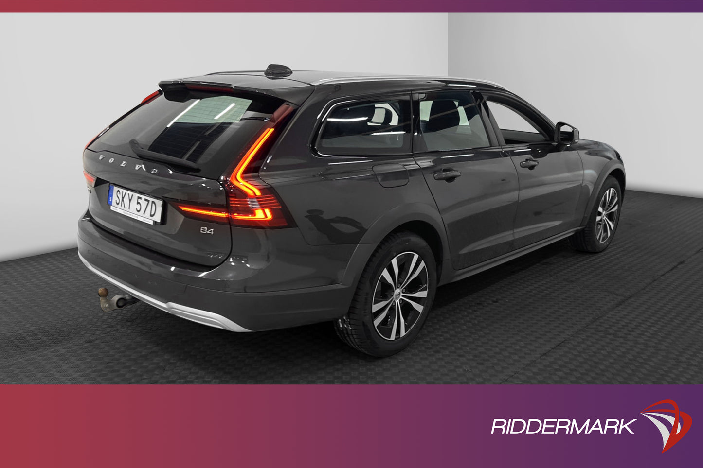 Volvo V90 Cross Country B4 AWD Momentum H/K Kamera MOMS