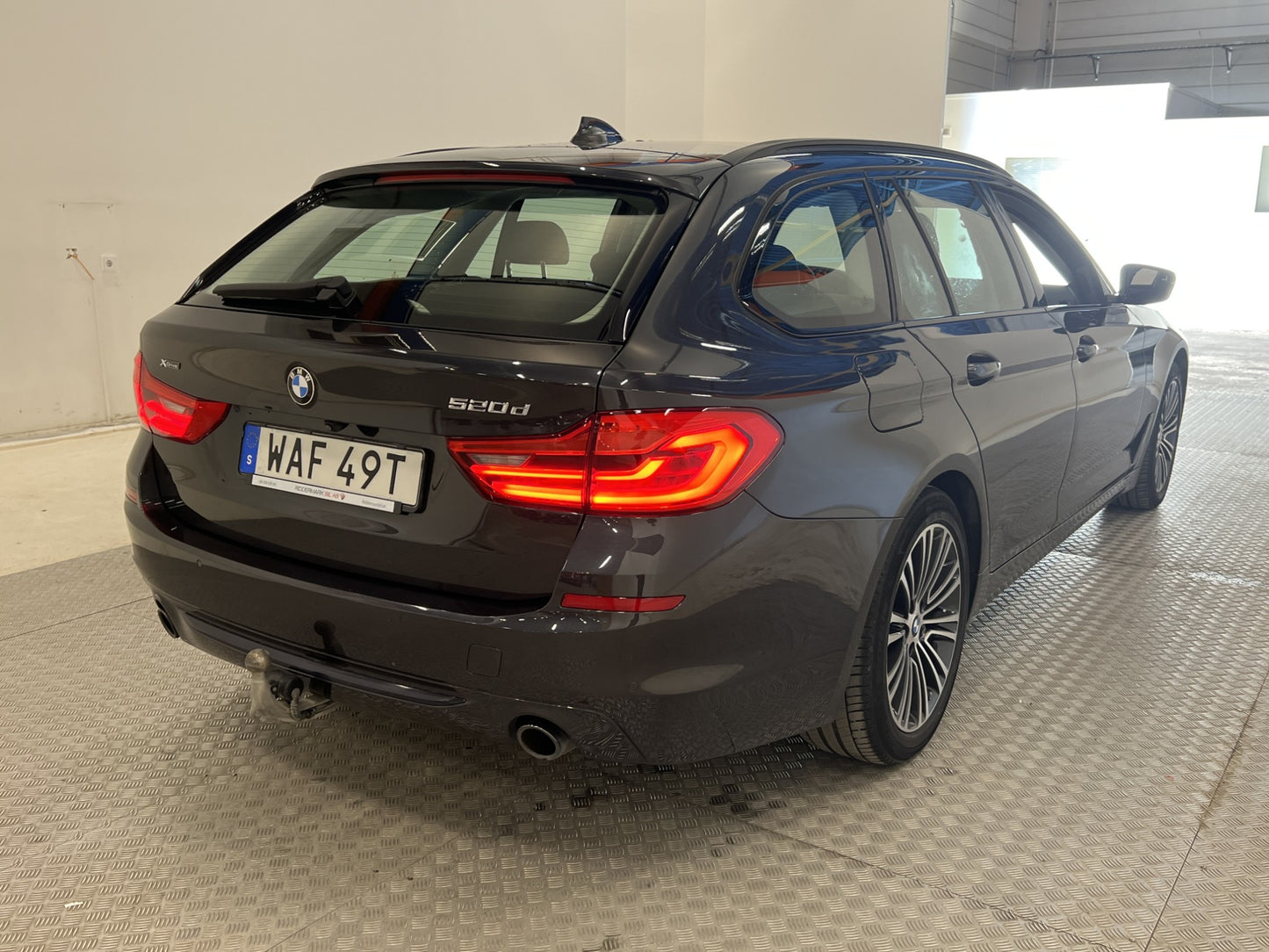 BMW 520d xDrive 190hk Sport Line Drag Navi B-Kam 0,47L/mil