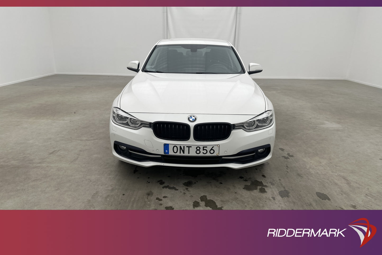 BMW 320d xDrive Sedan Sport line Drag Navi HiFi PDC 190hk