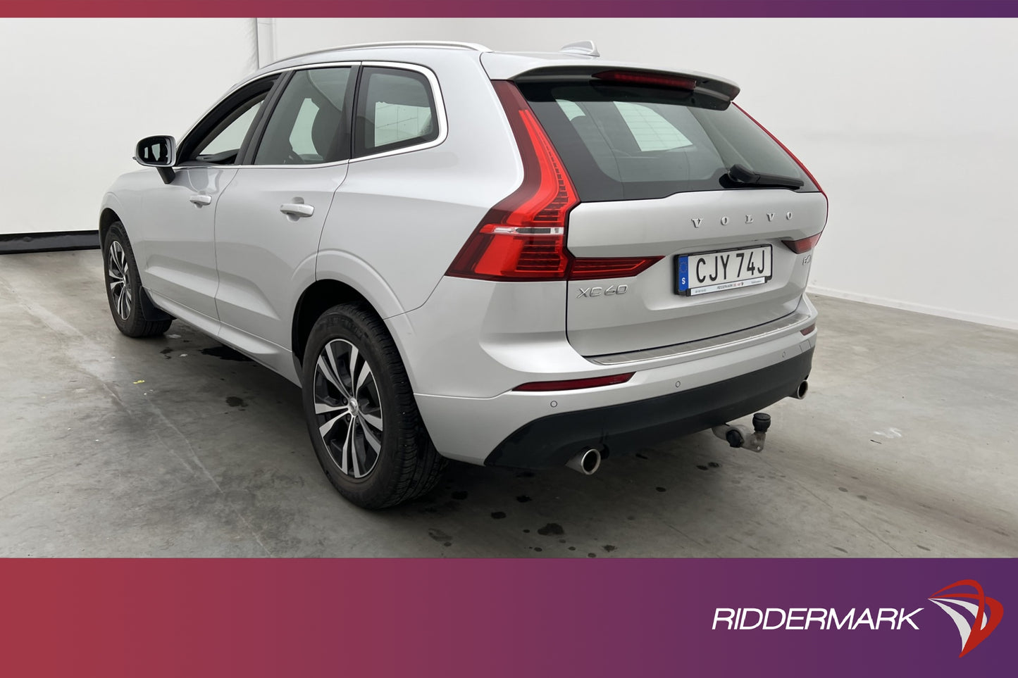 Volvo XC60 B4 AWD Advanced VOC Värm Kamera Keyless Navi Drag