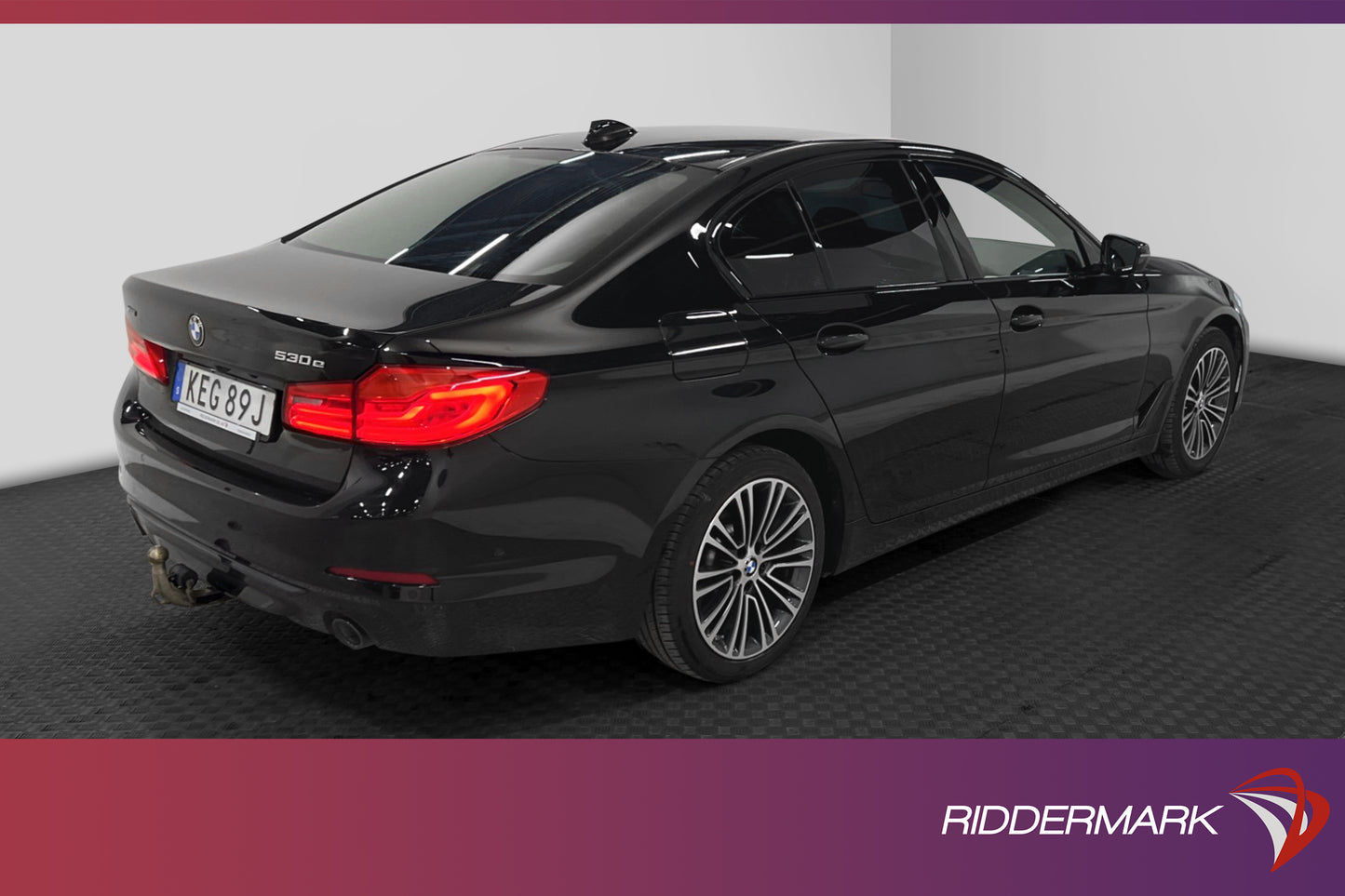 BMW 530e xDrive Sedan 252hk Sport line Backkamera Drag HiFi