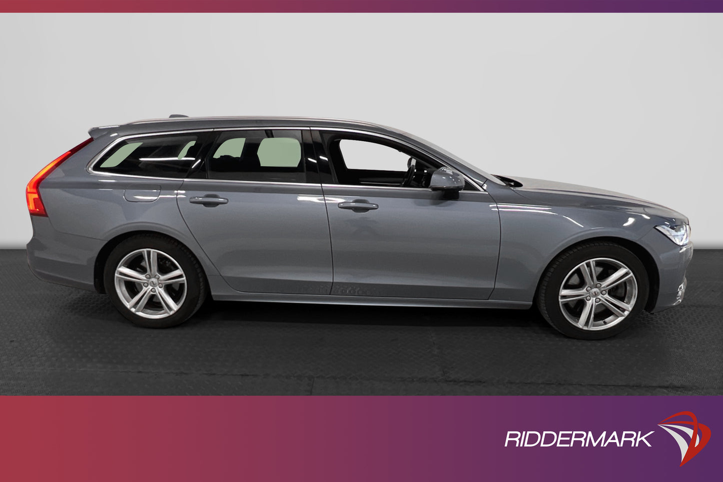 Volvo V90 T4 190hk Momentum Advanced Navi Drag 0.56L/Mil