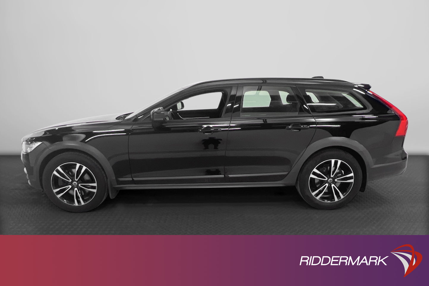 Volvo V90 Cross Country D4 AWD 190hk Kinetic Värmare Drag