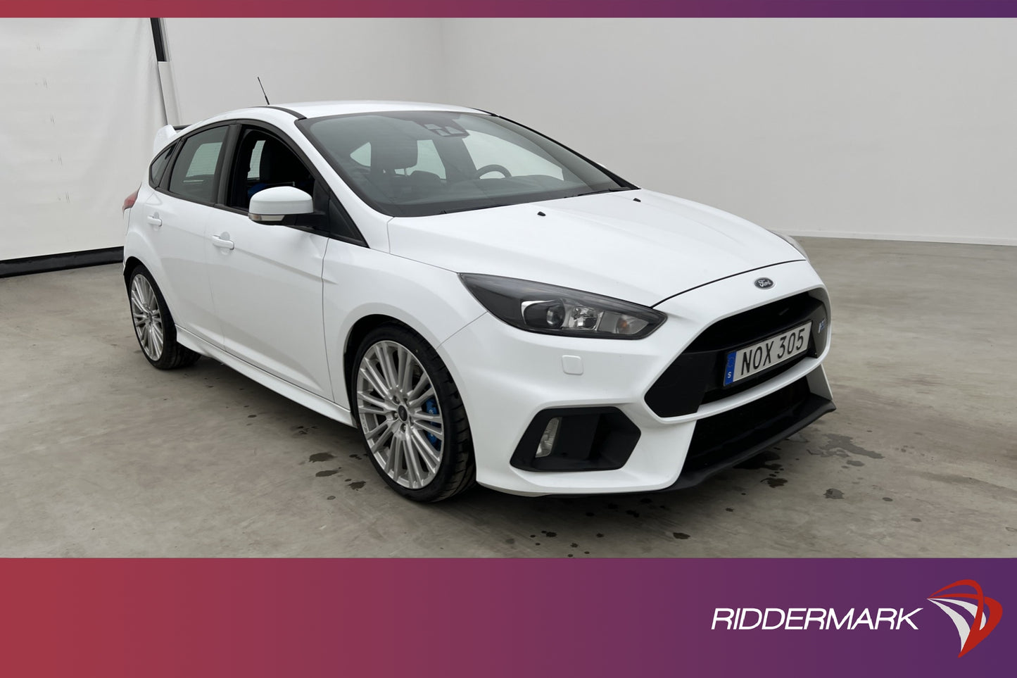 Ford Focus RS 350hk Brembo Recaro Kamera Halvskinn Välservad