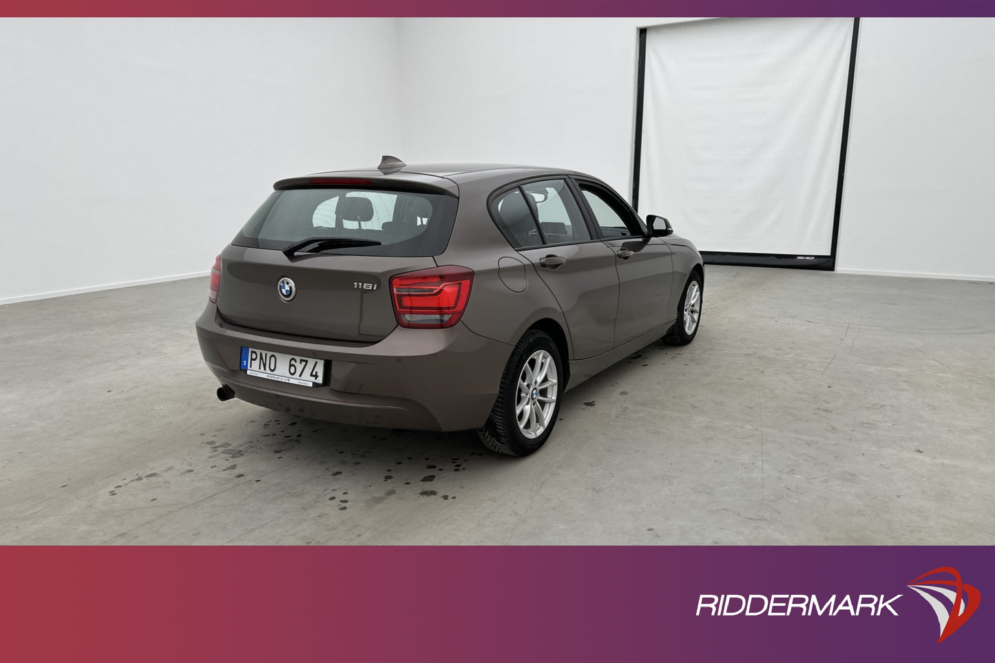 BMW 116i  P-Sensorer 668 kr Skatt 0,45L/mil 136hk