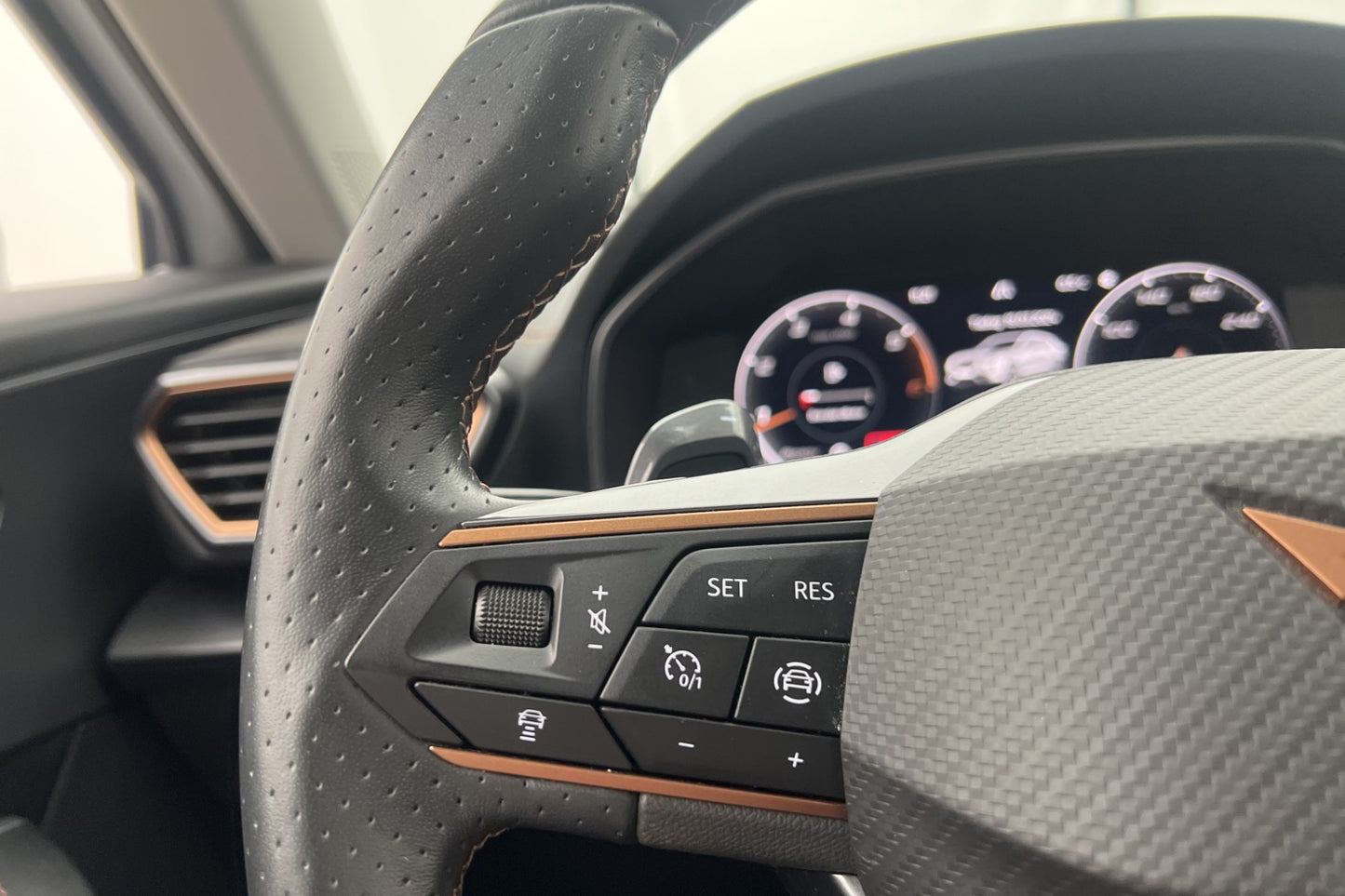 CUPRA Formentor TDI 4Drive 150hk Cockpit Värmare Kamera Drag