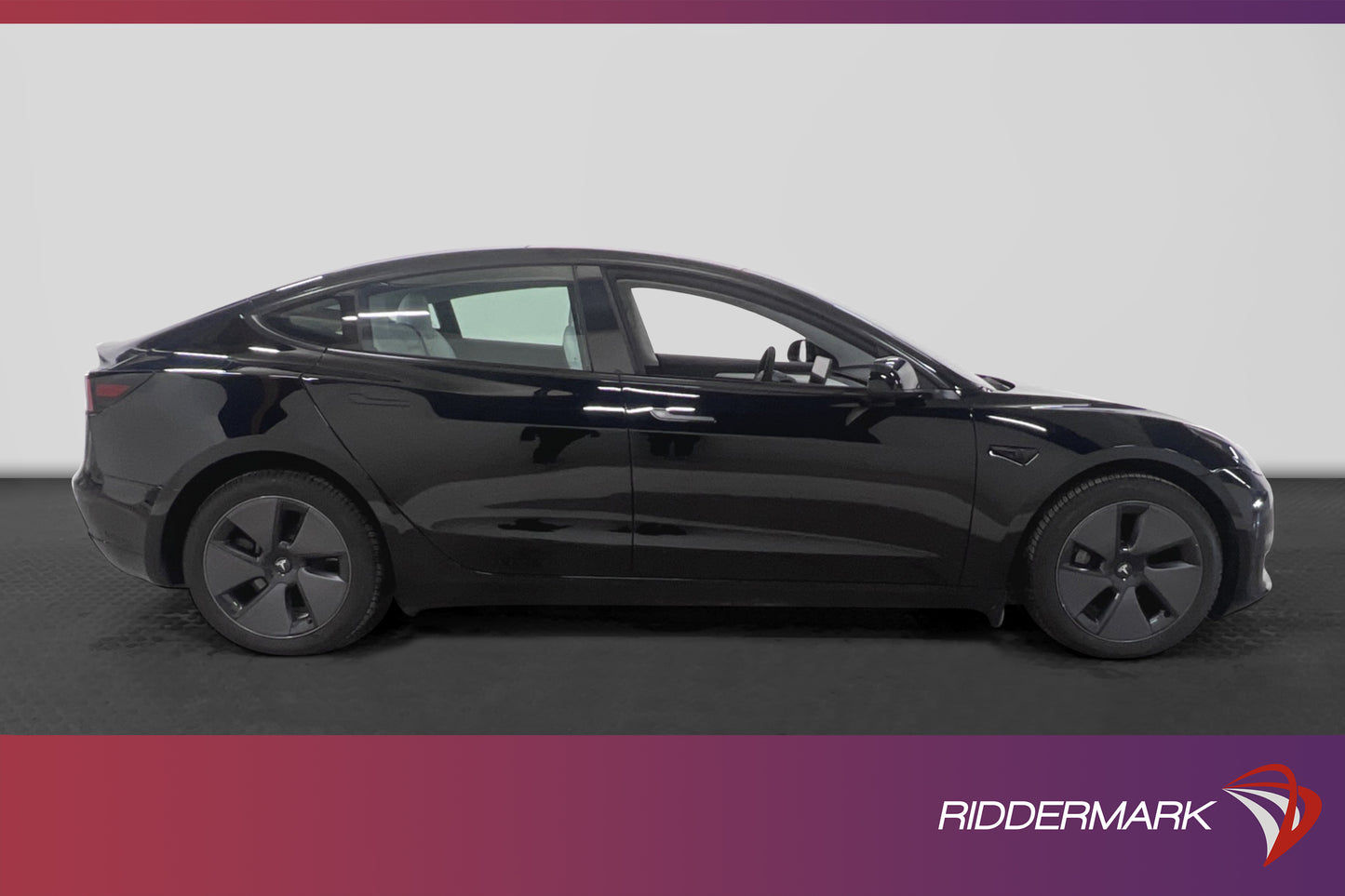 Tesla Model 3 Long Range AWD 440hk Pano Autopilot Sv.Såld