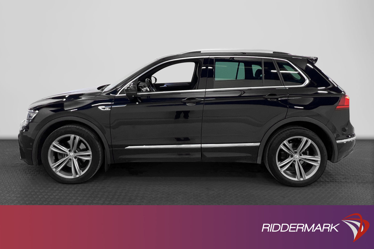 Volkswagen Tiguan 2.0 TDI 4M Full R-line Pano HUD Värmare