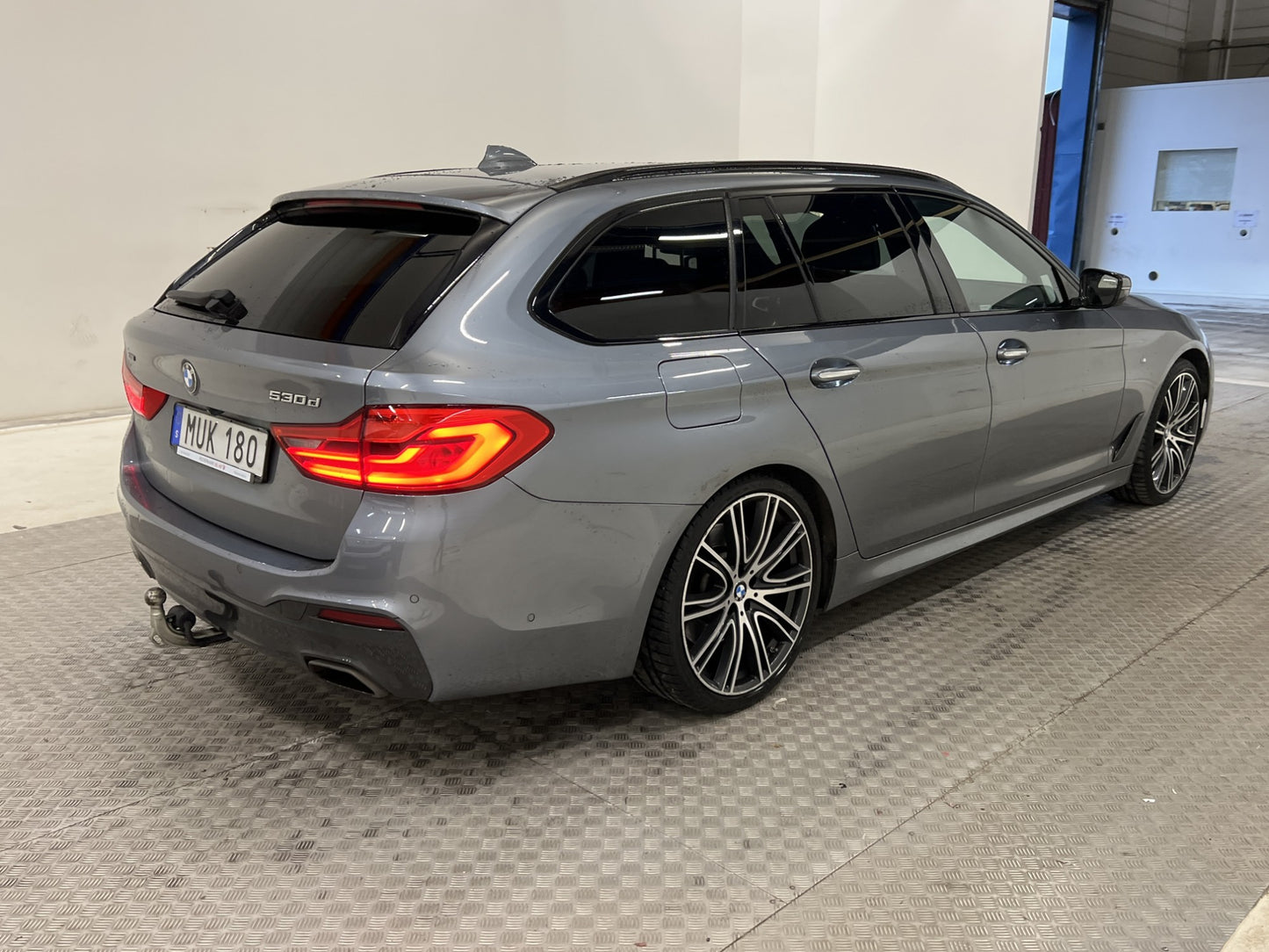 BMW 530d xDrive 265hk M Sport Innovation Pano B&W 360° Drag