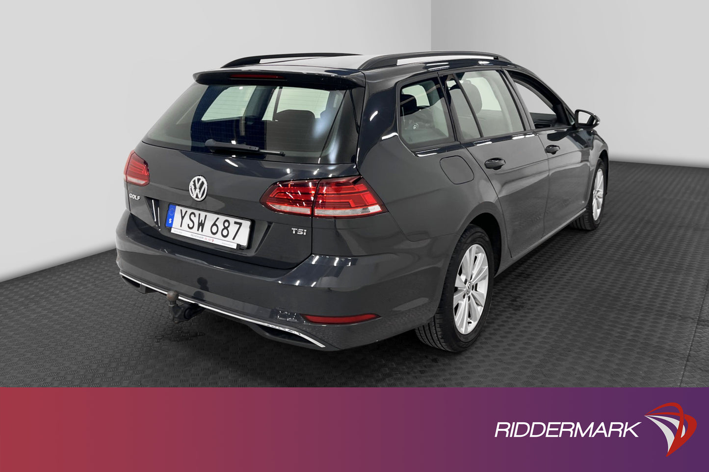 Volkswagen Golf 1.0 DSG 110 hk Dragkrok Backkamera Nyservad