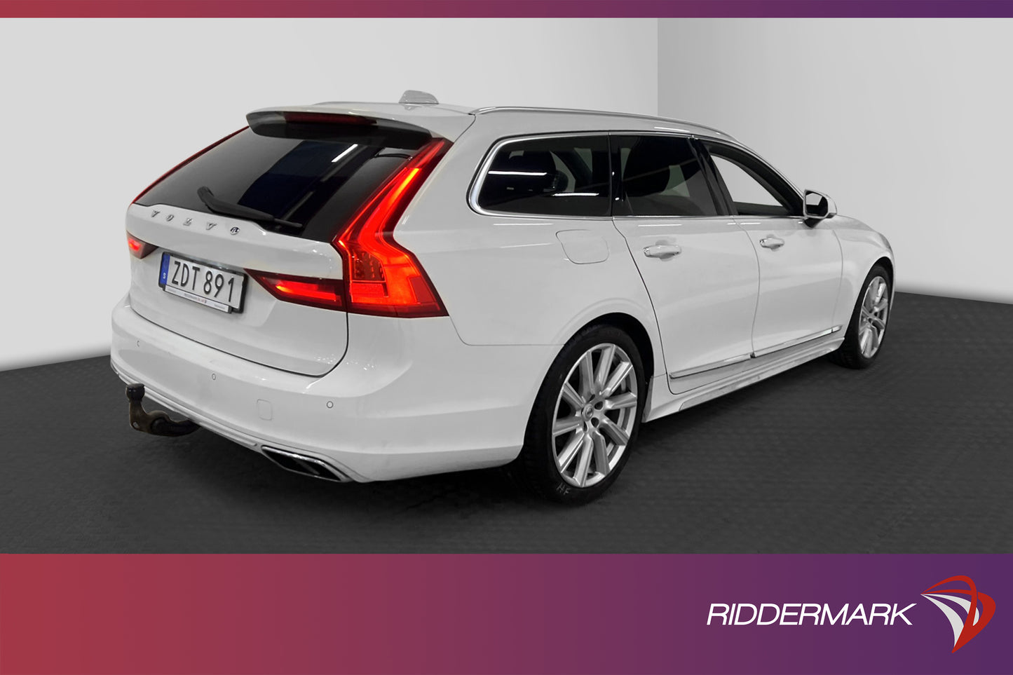 Volvo V90 D4 AWD Inscription D-värme VOC B-kamera Skinn Navi