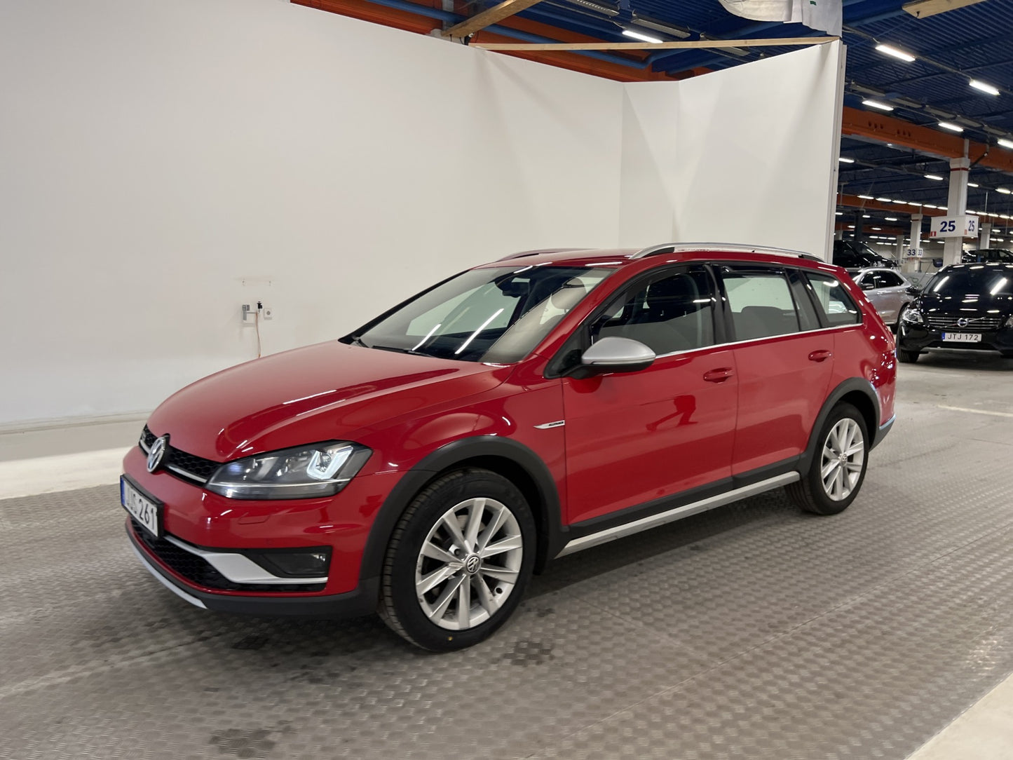 Volkswagen Golf Alltrack 2.0 TDI 4M 184hk Värmare B-kam Drag