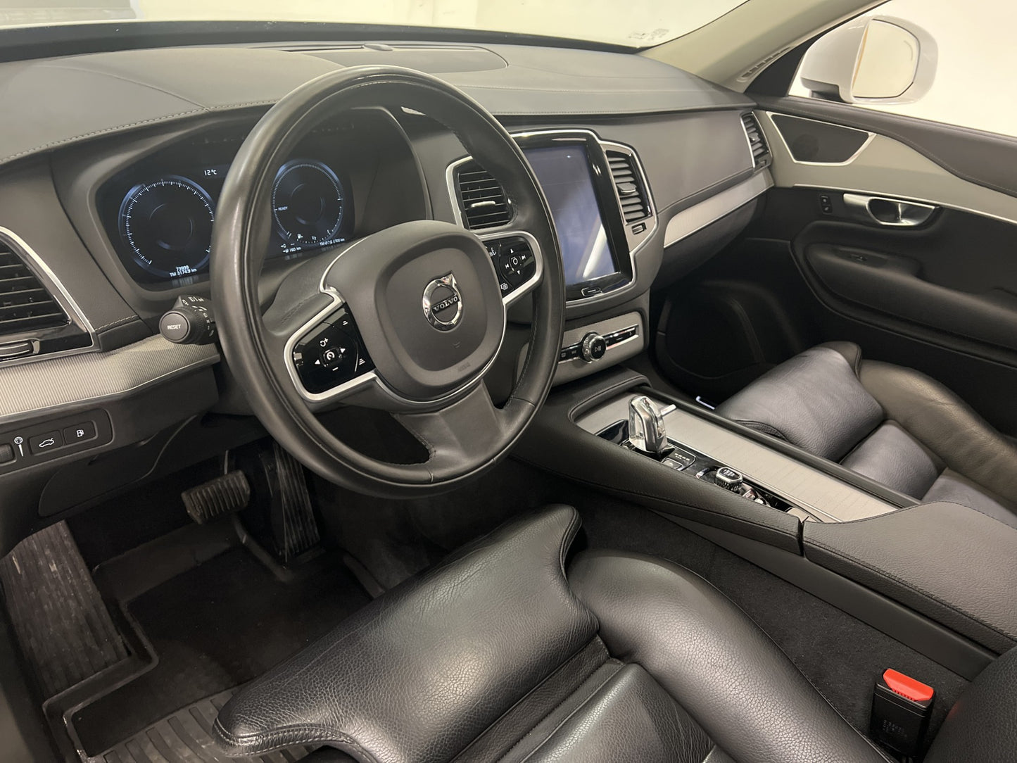 Volvo XC90 T8 AWD Inscription D-värm VOC HUD 360 7-sits Pano