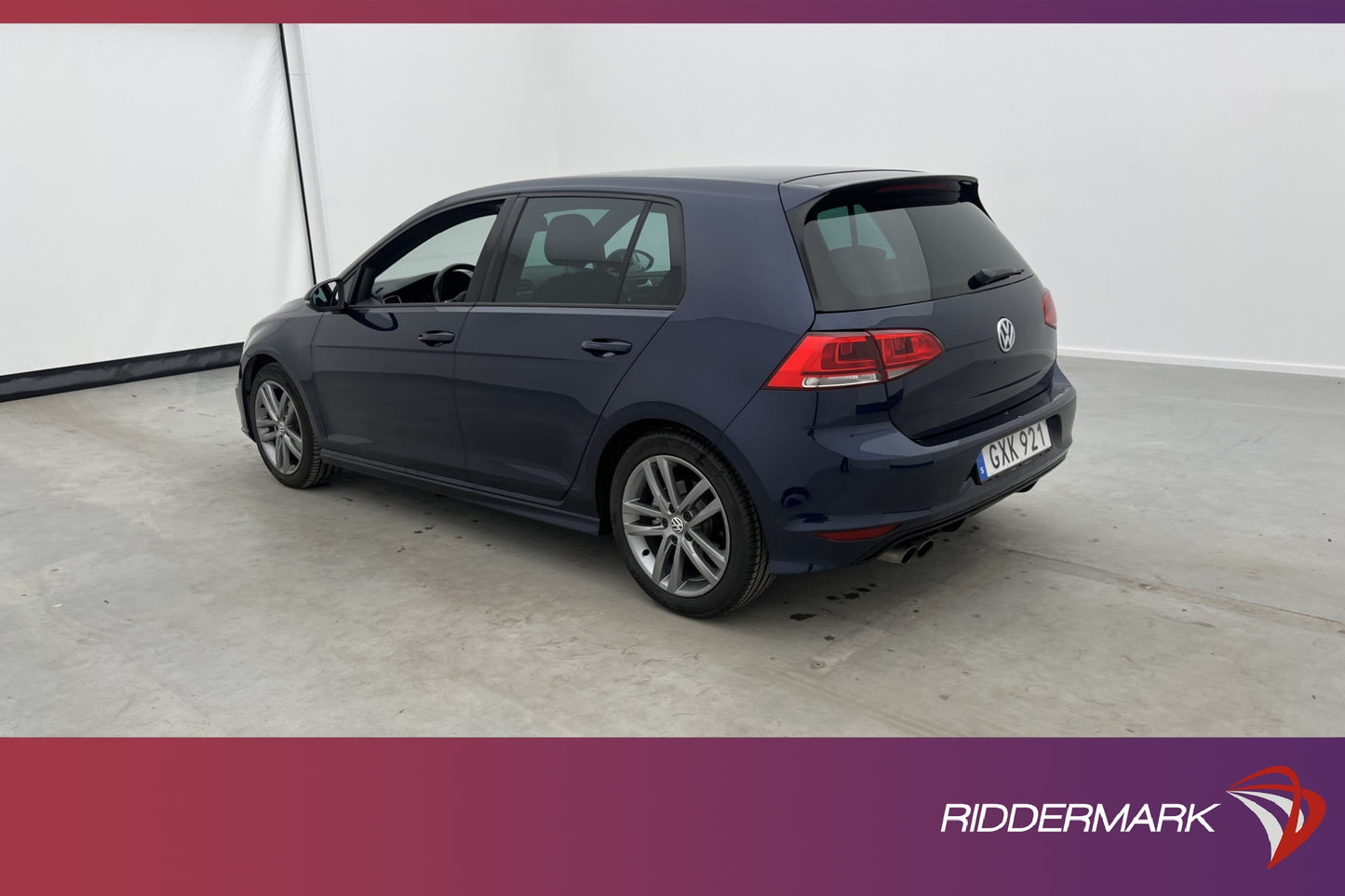 Volkswagen Golf 1.4 TSI 150hk R-Line CarPlay Adaptiv-Fart