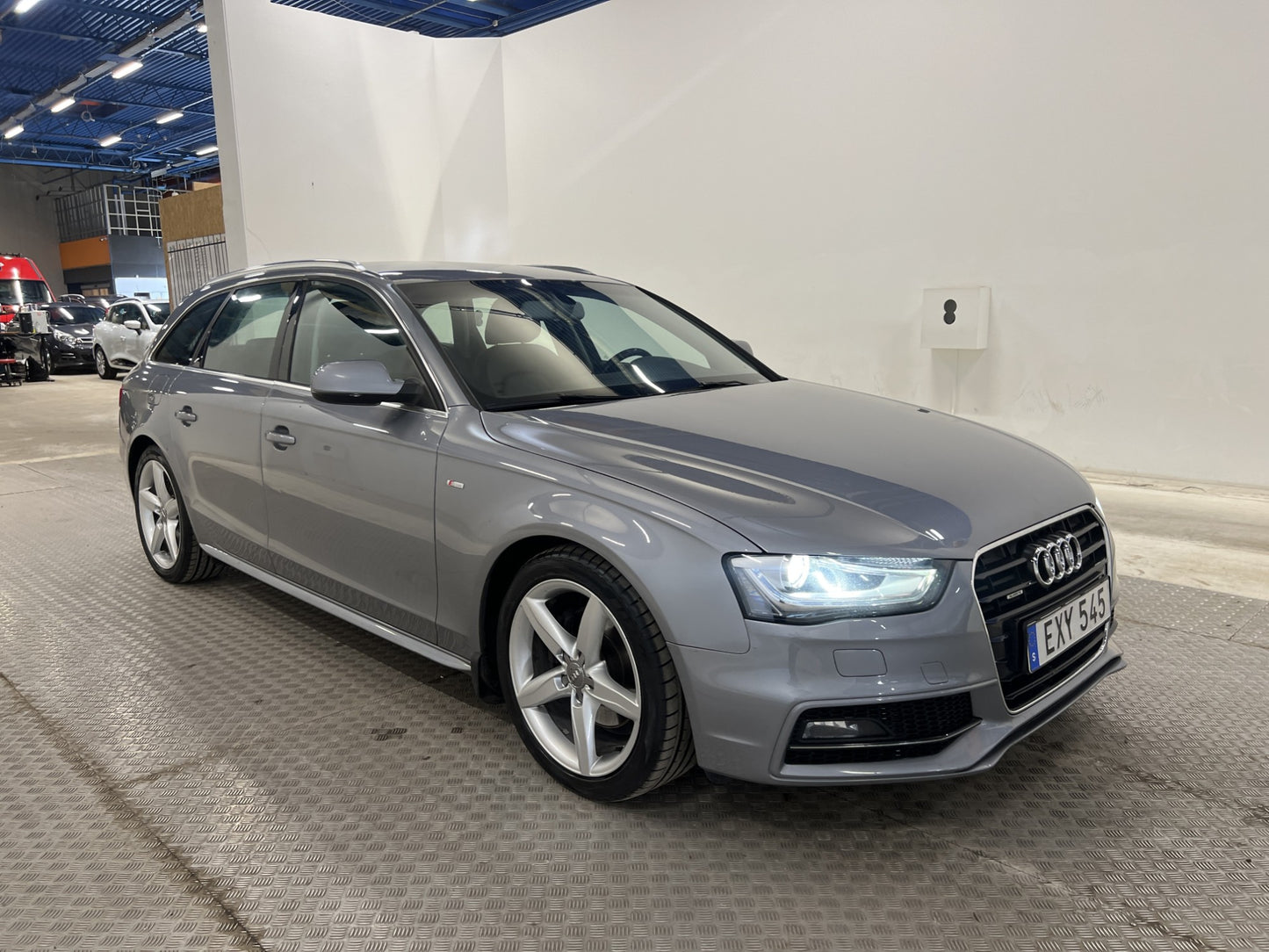 Audi A4 Avant 2.0 Quattro 190hk P-Sensorer Skinn Farthållare