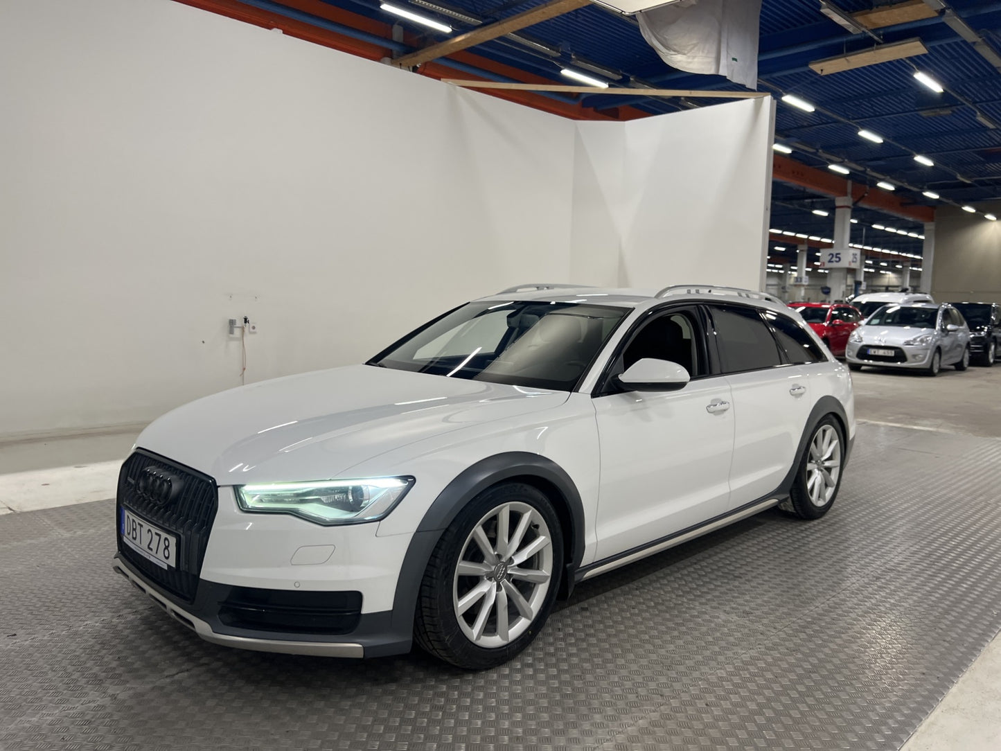 Audi A6 Quattro Allroad 3.0 TDI V6 218hk D-värm Drag S-Line