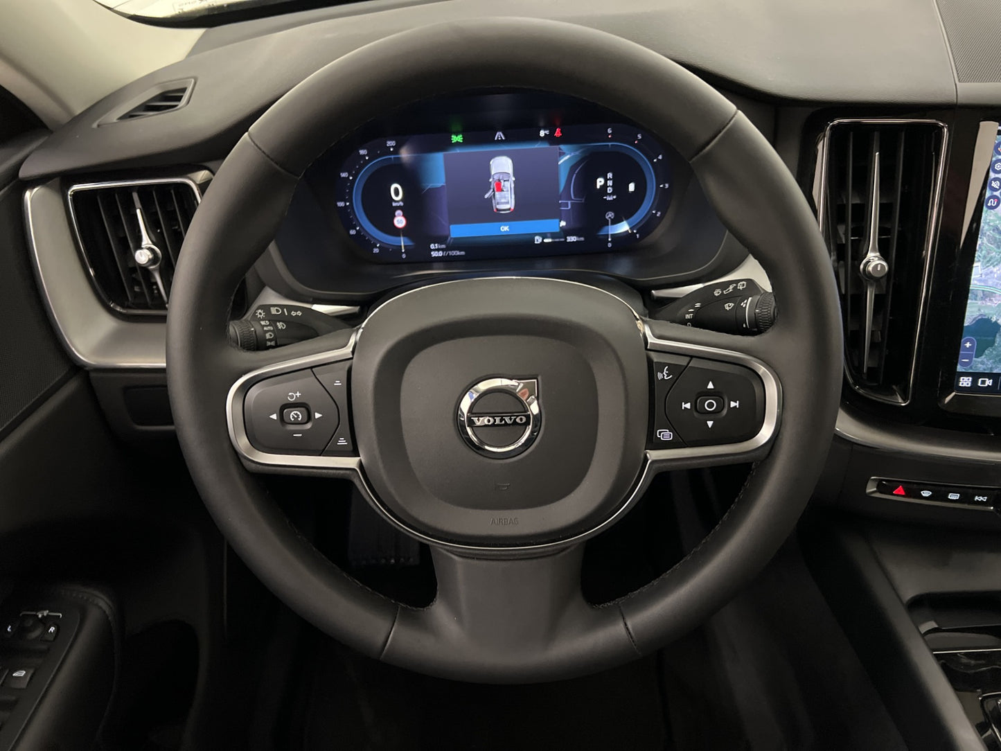 Volvo XC60 B4 AWD 197hk Core Värmare 360° CarPlay Drag MOMS