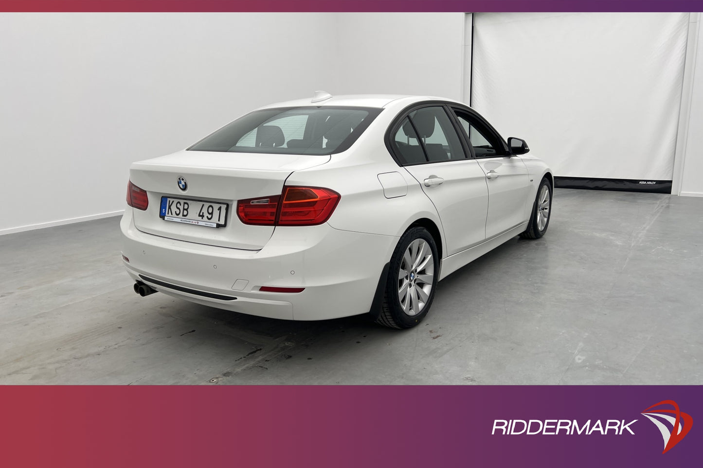 BMW 328 i xDrive Sedan 245hk Sport line Sensorer Rattvärme