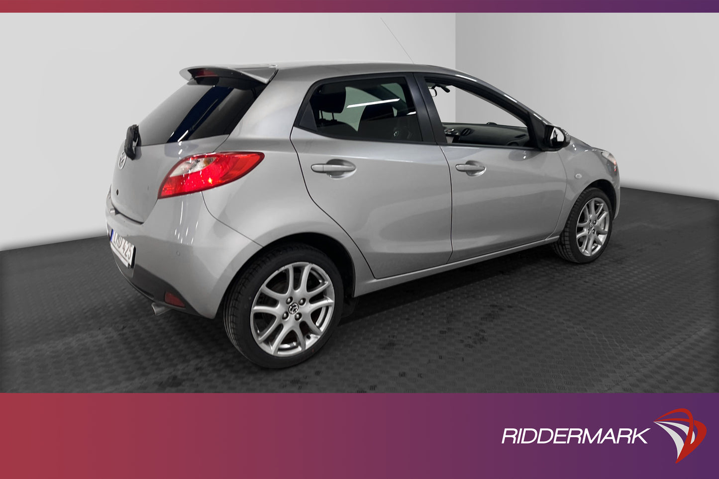 Mazda 2 1.3 MZR 84hk Spirit Navi Touchskärm Sensorer Lågmil