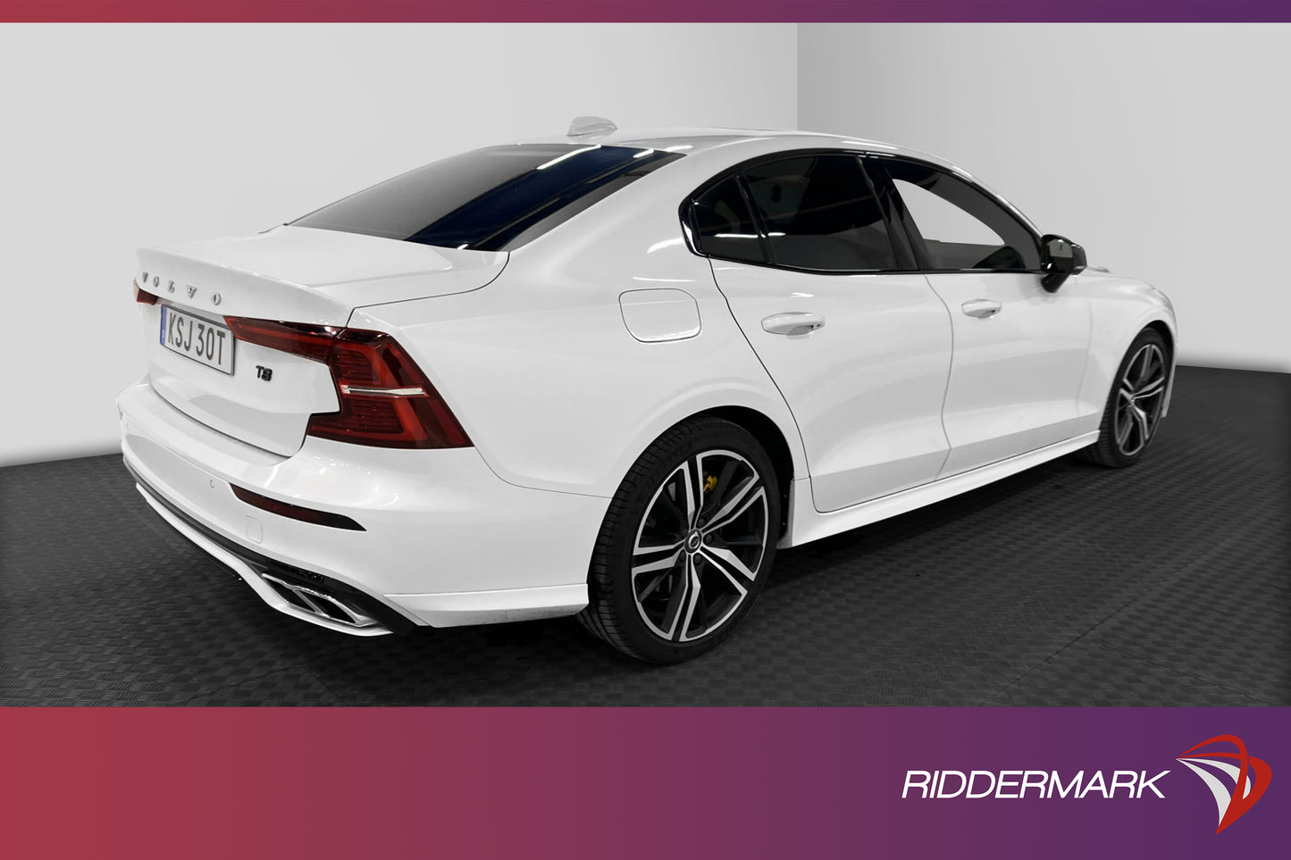 Volvo S60 T8 AWD Recharge 392hk R-Design Pano B&W 360*