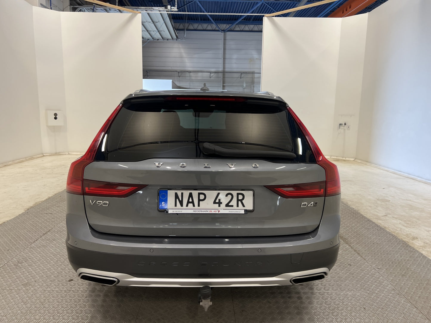 Volvo V90 Cross Country D4 AWD D-Värm VOC Skinn HUD 360° GPS