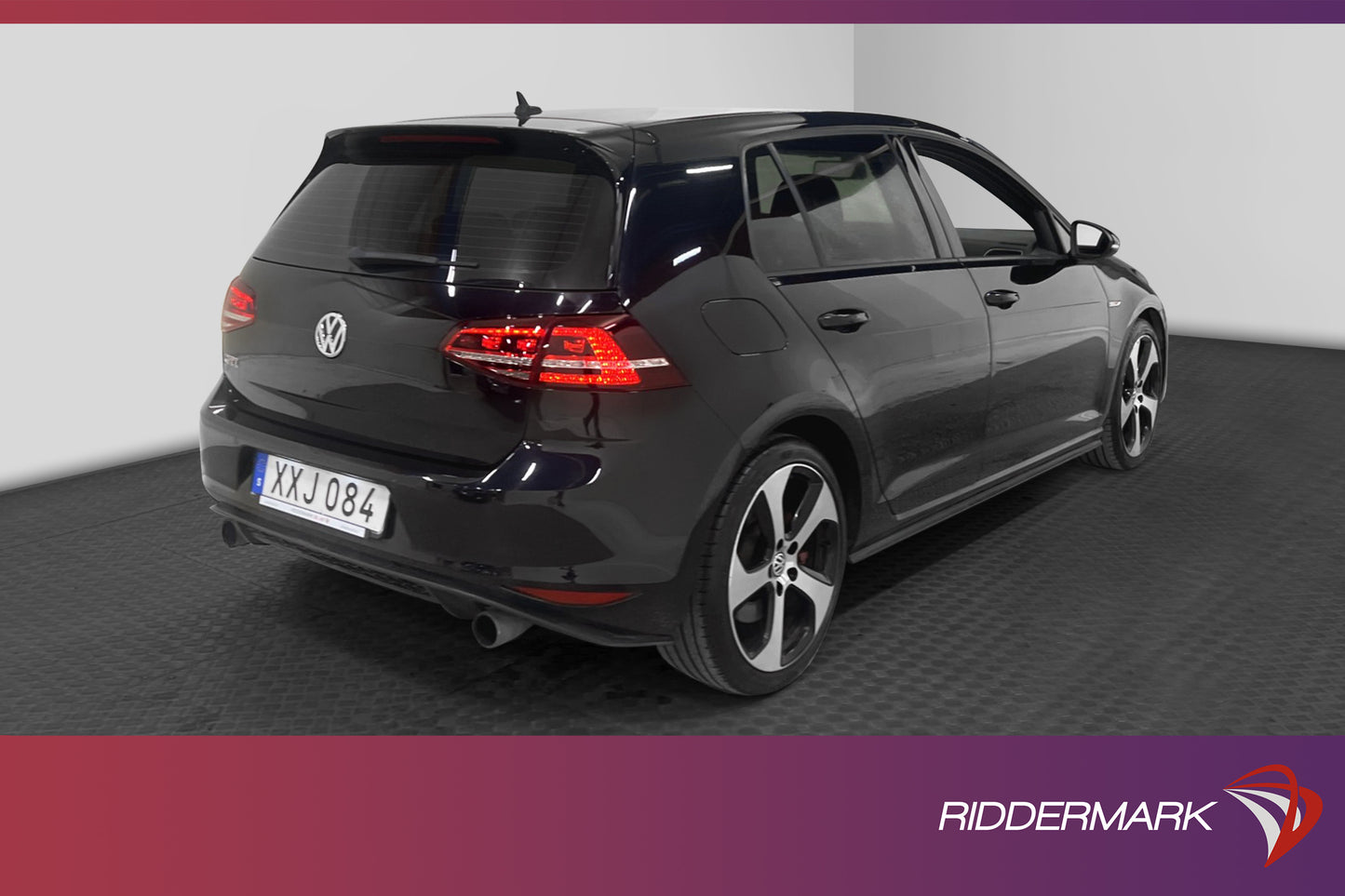 Volkswagen Golf GTI Performance 2.0 TSI Skinn B-Kamera Navi