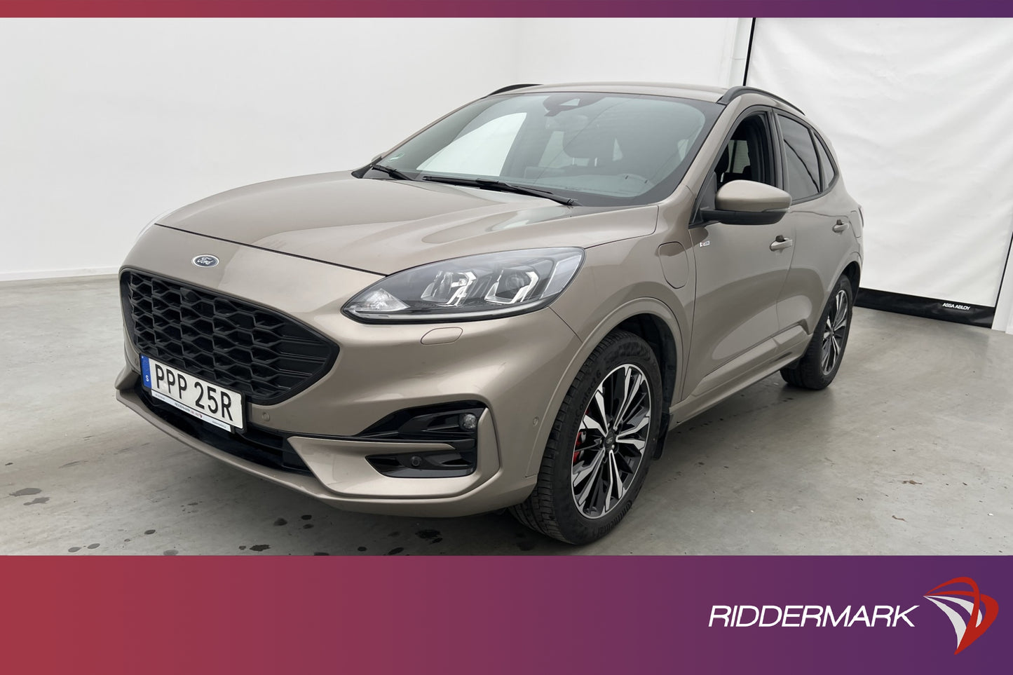 Ford Kuga Plug-In 225hk ST-Line B&O Kamera Navi CarPlay