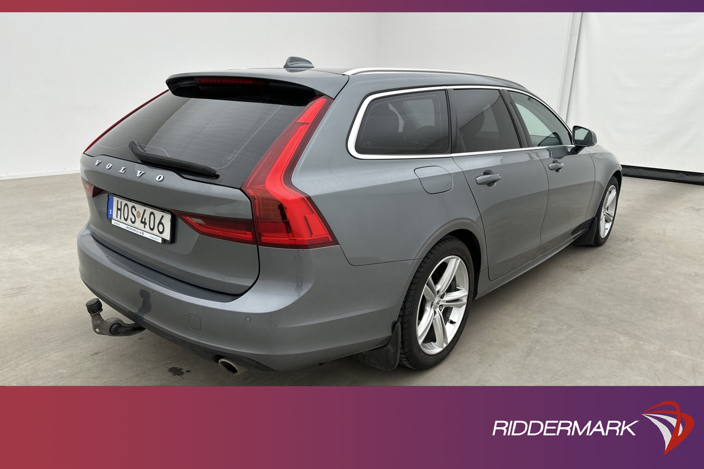 Volvo V90 D4 190hk AWD Momentum VOC Navi D-Värmare Drag