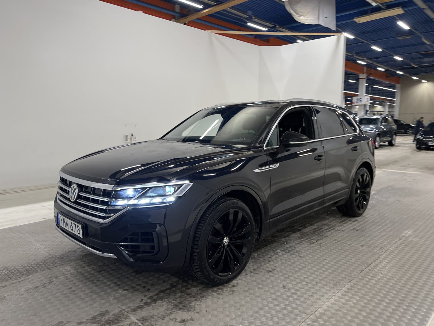 Volkswagen Touareg 3.0 TDI 4M R-Line Värmare Skinn Drag MOMS