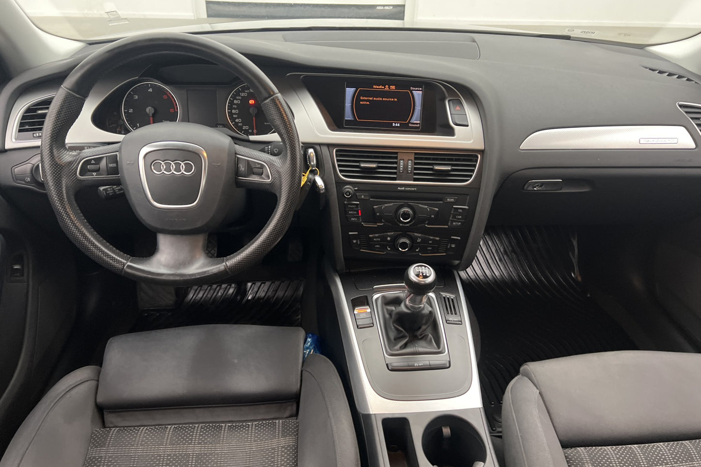 Audi A4 Sedan 2.0 TDI Quattro 143hk Dragkrok Välservad