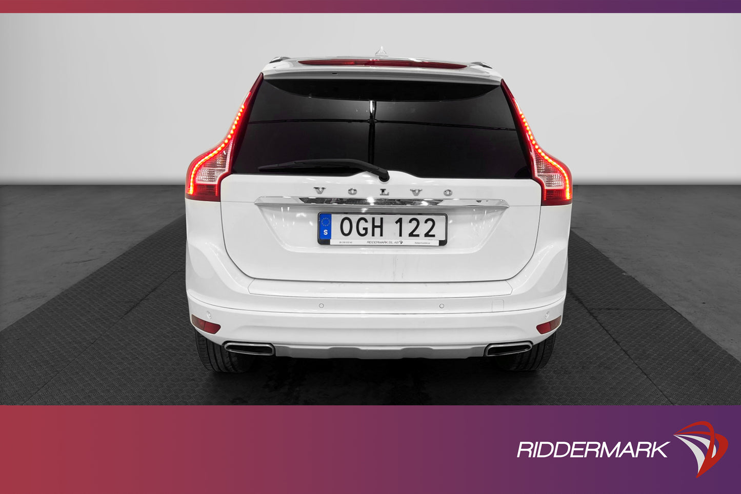 Volvo XC60 D4 AWD 190 hk Summum Skinn P-värmare BLIS Keyless