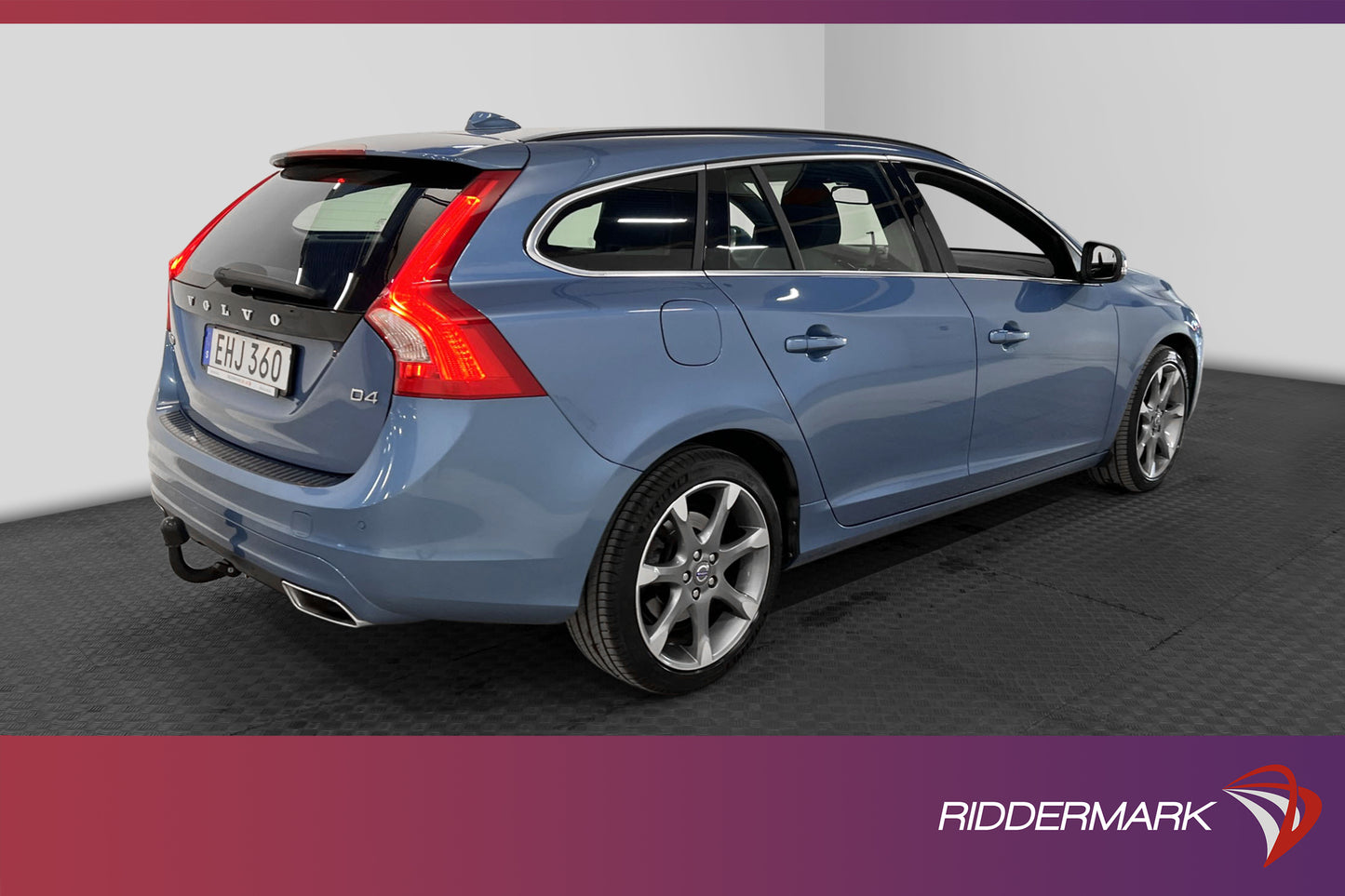 Volvo V60 D4 Momentum Voc Navi D-värm Drag T-lucka Eu6 181hk