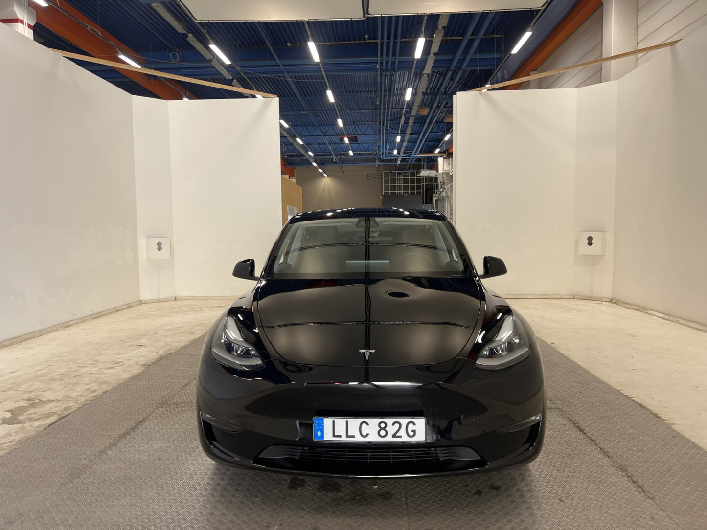 Tesla Model Y Performance AWD 450hk Svensksåld Dragkrok