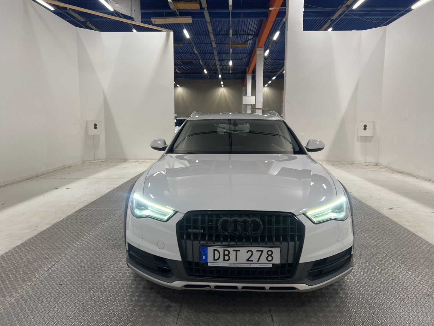 Audi A6 Quattro Allroad 3.0 TDI V6 218hk D-värm Drag S-Line