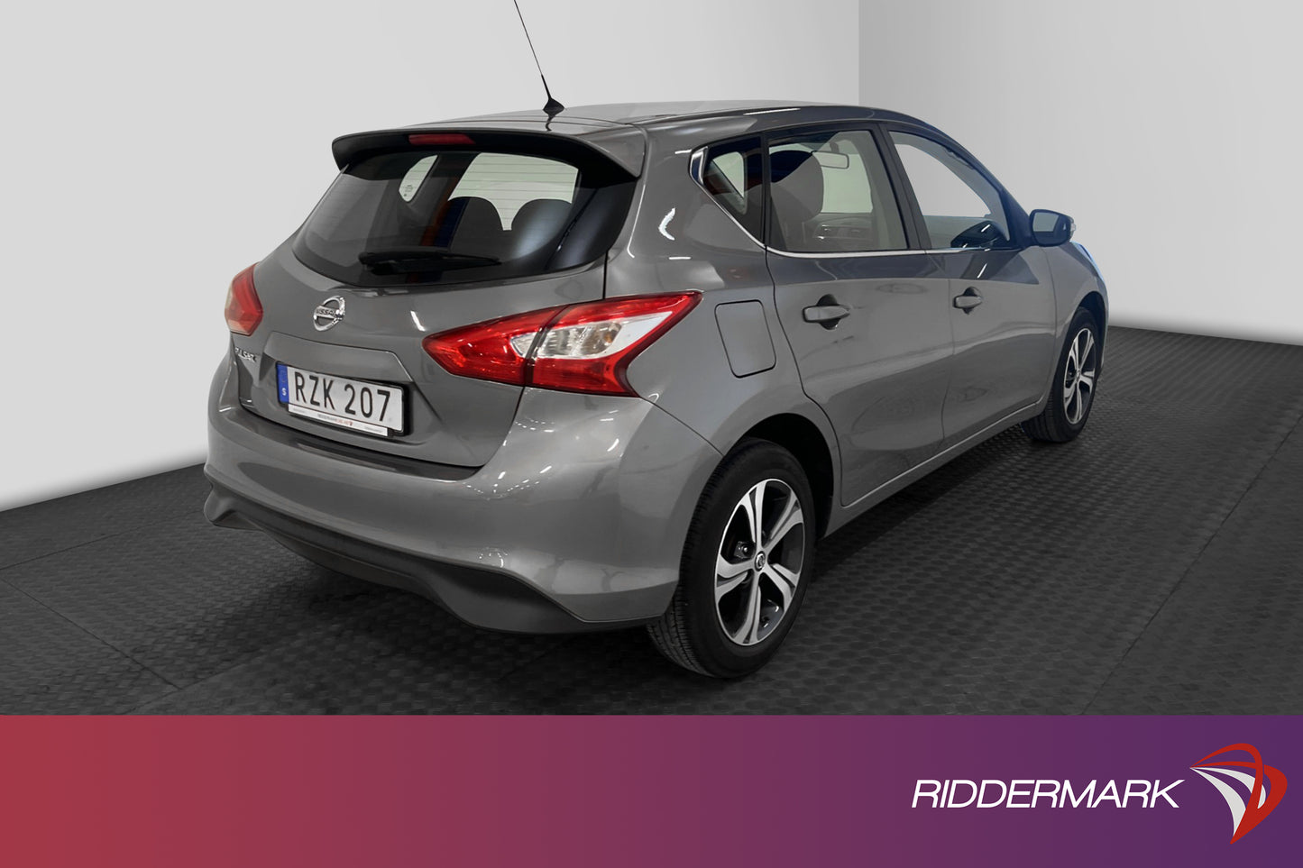 Nissan Pulsar 1.2 115hk M-Värmare Bkamera Navi Farthållare