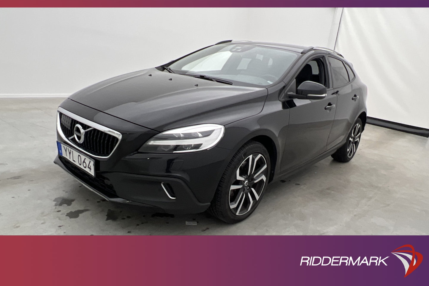 Volvo V40 Cross Country D3 Momentum VOC Värm Navi Sensorer