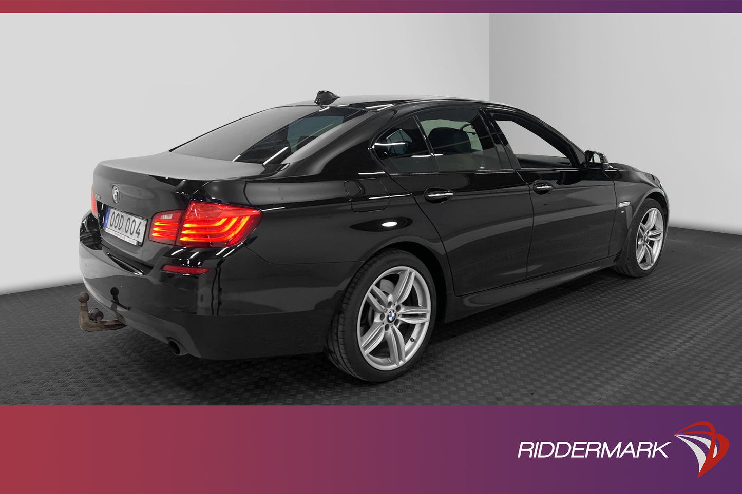 BMW 535d xDrive Sedan 313hk M Sport Pano HUD H/K Kamera Drag