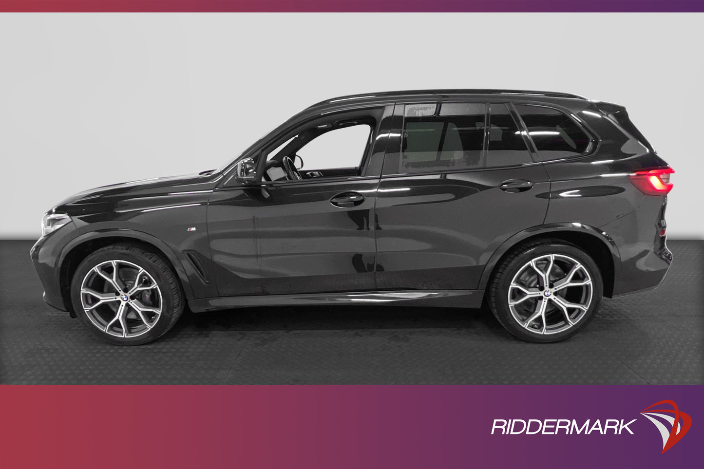 BMW X5 xDrive30d 265hk M-Sport Pano Värm Luftfj H/K 360°