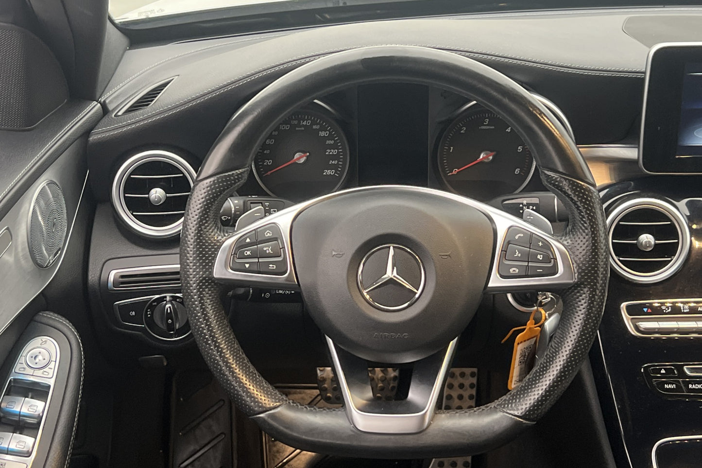 Mercedes-Benz C 220 T d 4M 170hk AMG Burmester Värm Kamera