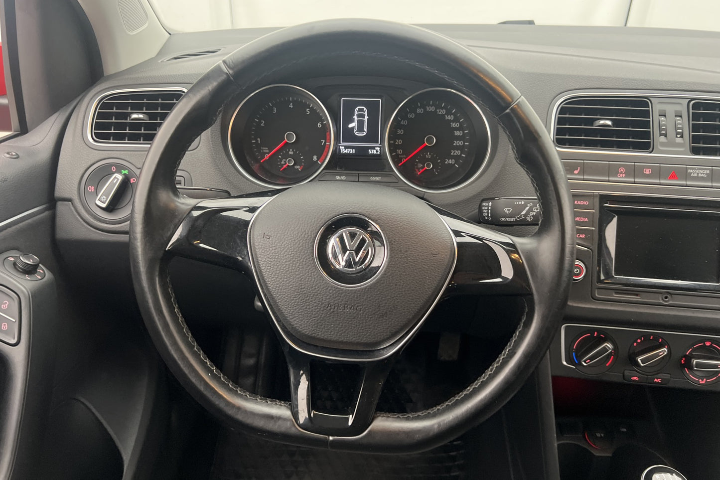 Volkswagen Polo 1.2 TSI 90hk Värmare Bluetooth Låg-Årsskatt