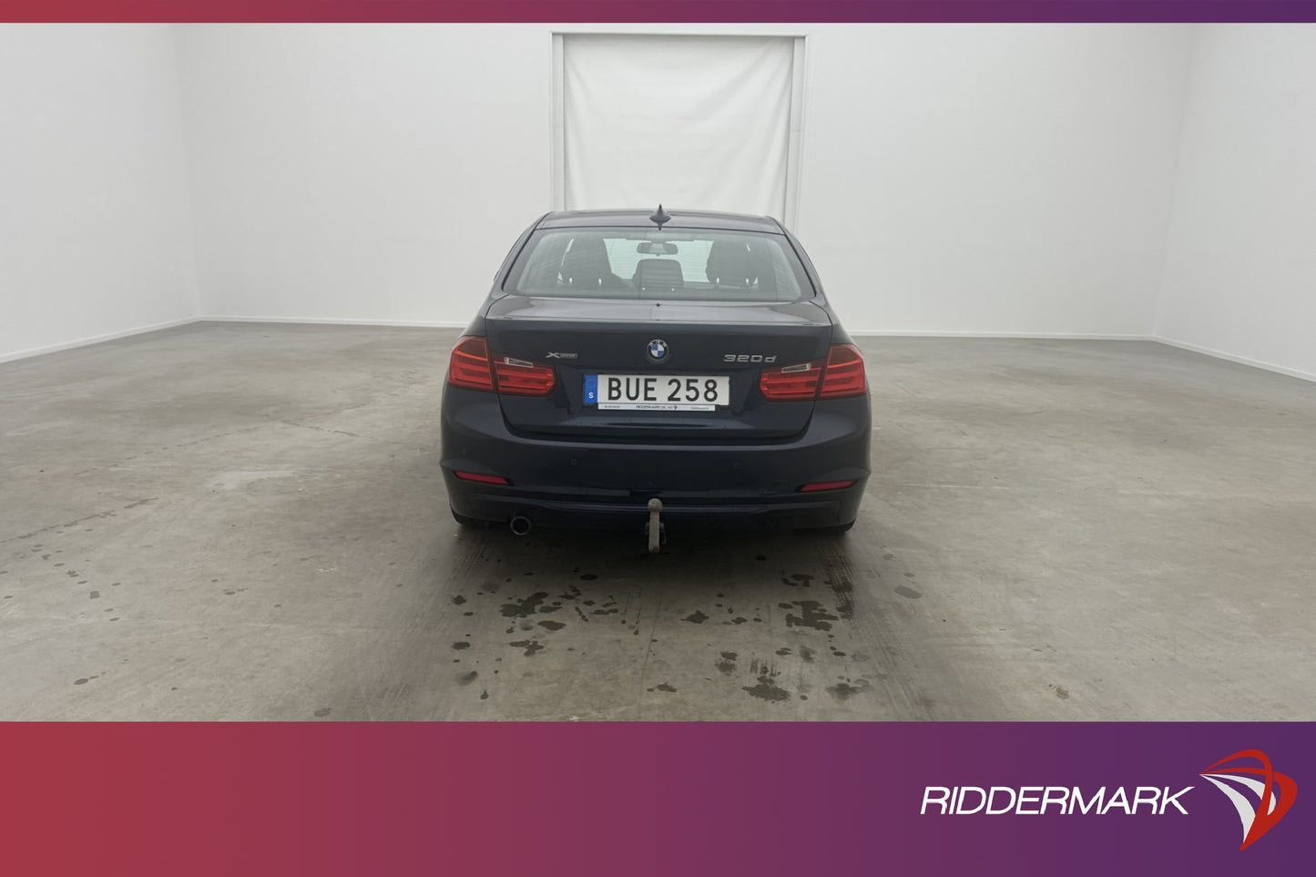 BMW 320 d xDrive Sedan Sport line HiFi Sensorer Dragkrok