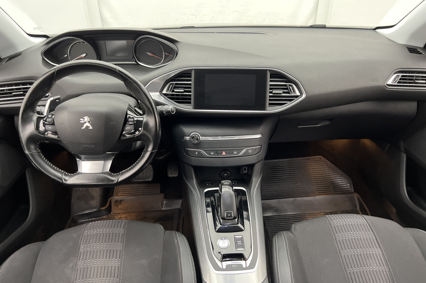 Peugeot 308 1.2 e-THP Allure Sensorer Välservad 0.58L/Mil