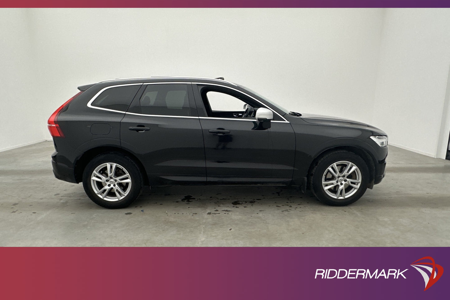 Volvo XC60 D4 AWD R-Design VOC Pano Värm Kamera Navi BLIS