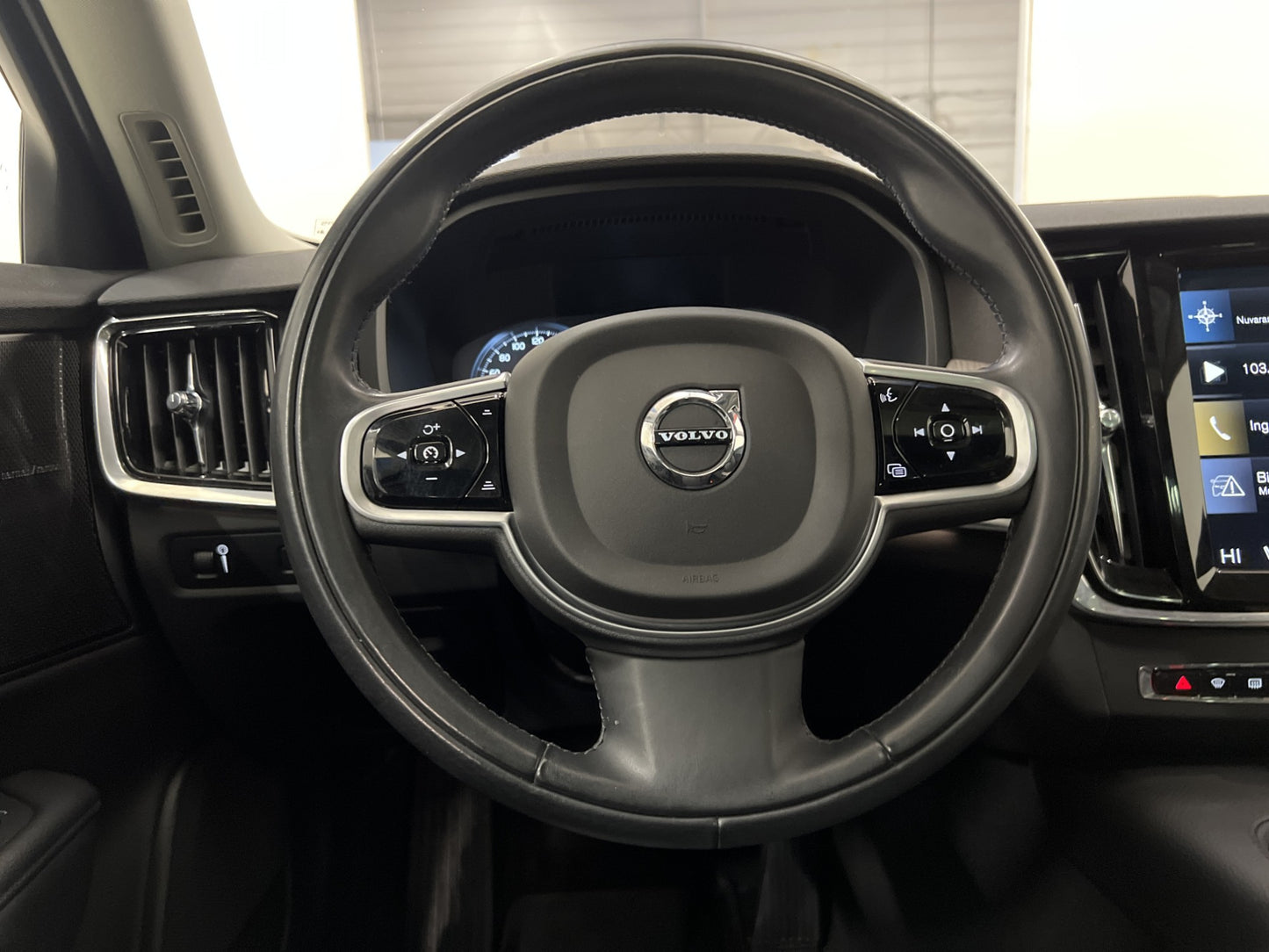 Volvo V90 Cross Country AWD Dvärm VOC HUD 360° H/K Pano Navi