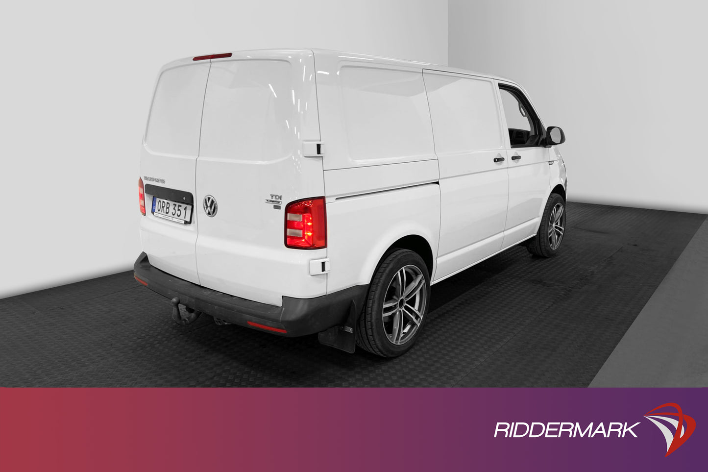 Volkswagen Transporter 2.0TDI Automat 140hk Värmare Drag