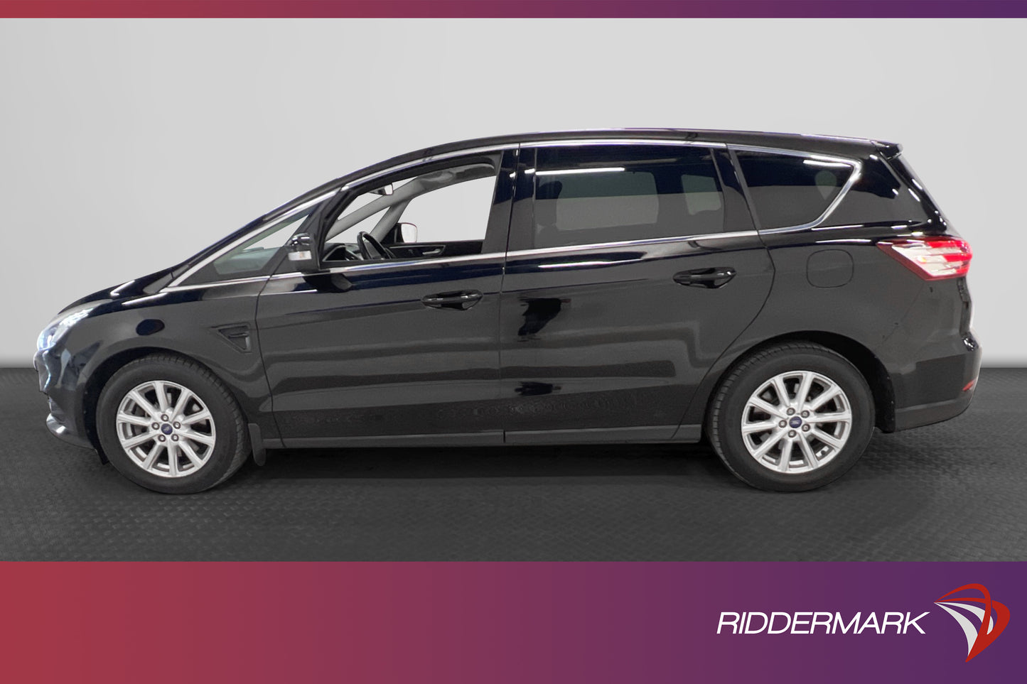 Ford S-Max 2.0 AWD 180hk 7-sits Pano Kamera Värmare Drag